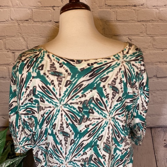Ann Taylor XL white with teal, black and gray design with 1/3 sleeves - Picture 6 of 8